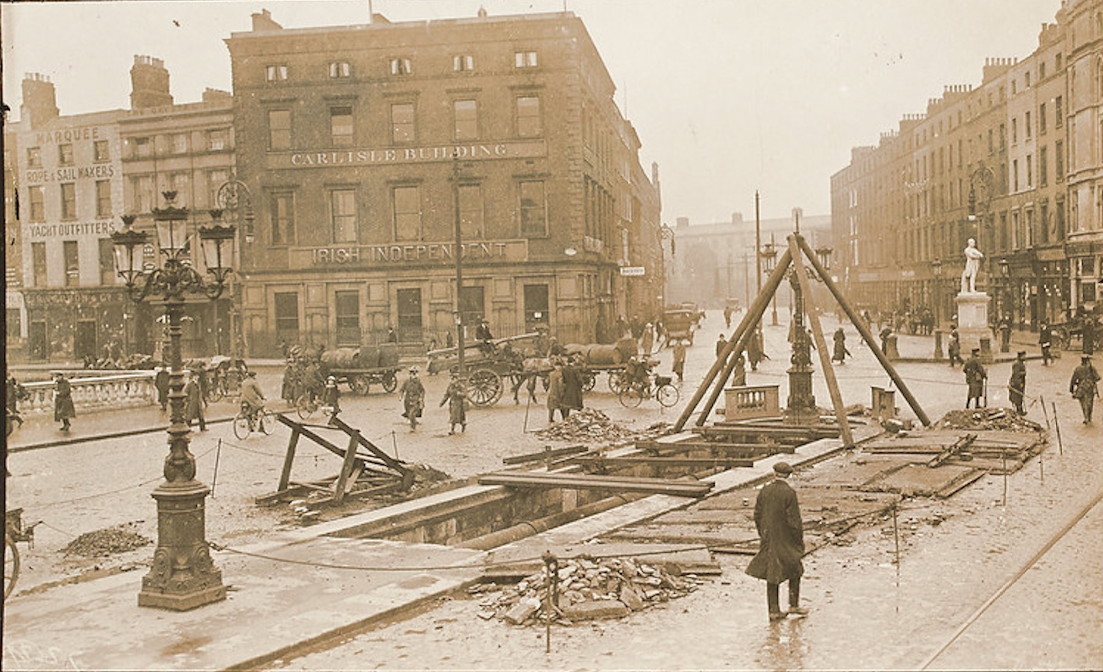 1916